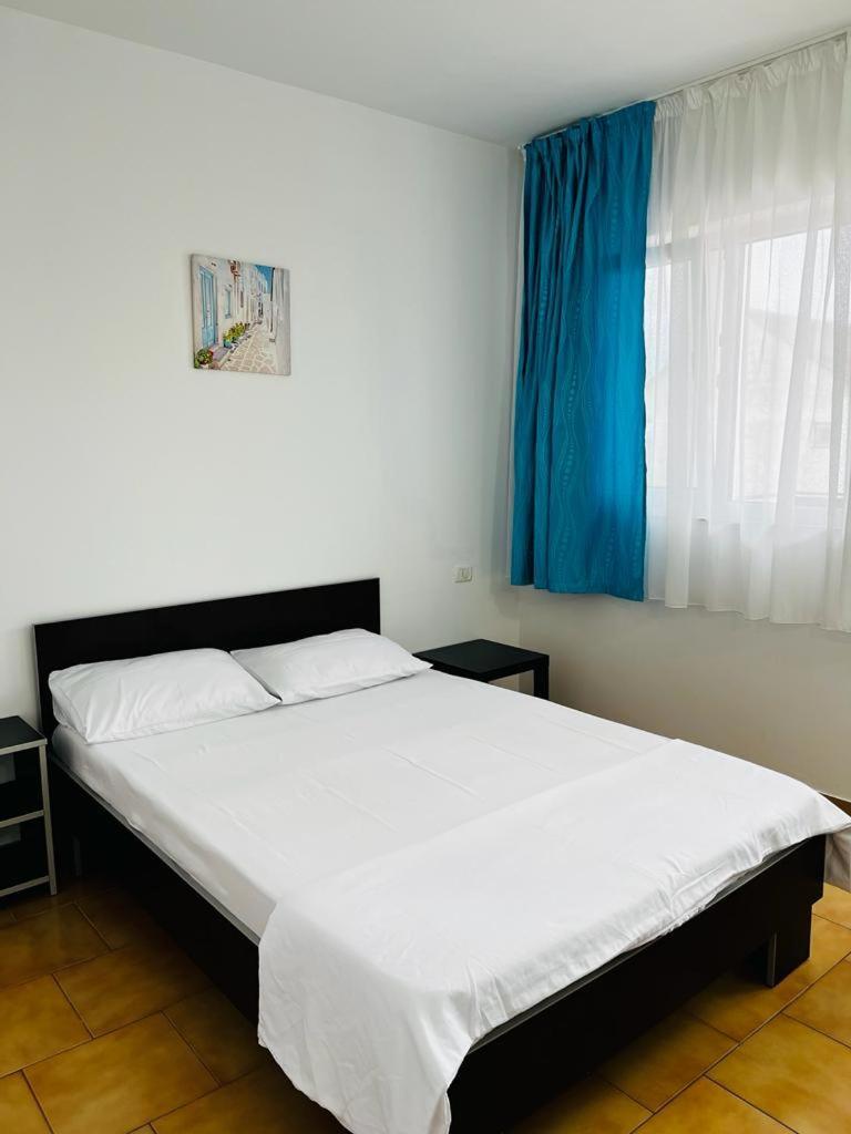 Casa Andrei Hotel Костинещи Екстериор снимка